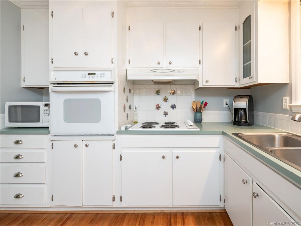 6001 Colchester Place Charlotte NC 28210