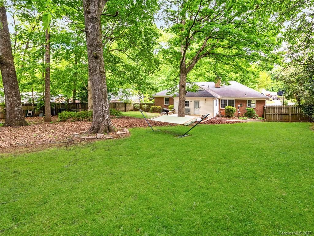 6001 Colchester Place Charlotte NC 28210