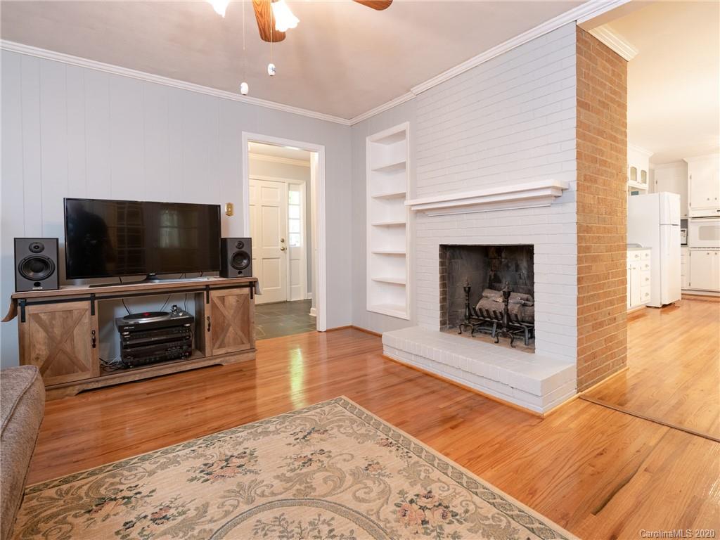 6001 Colchester Place Charlotte NC 28210