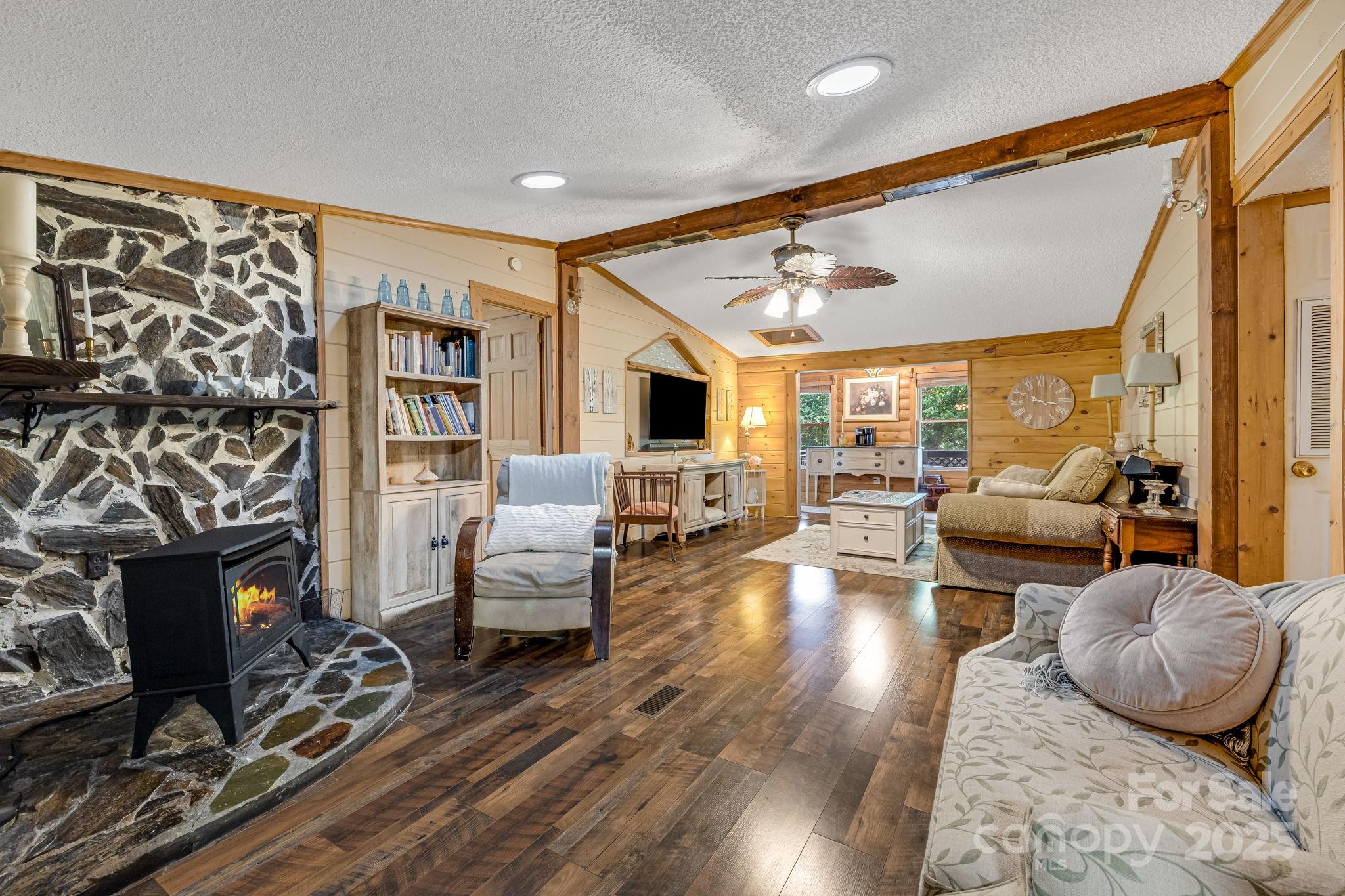 19 Timbers Edge Lane Fairview NC 28730