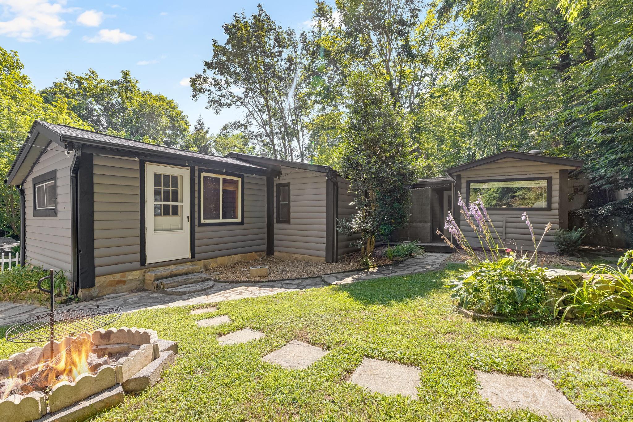 19 Timbers Edge Lane Fairview NC 28730