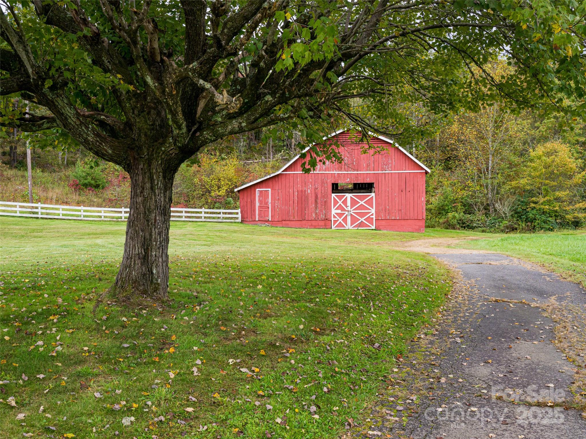 71 Happy Valley Drive Mills River NC 28759