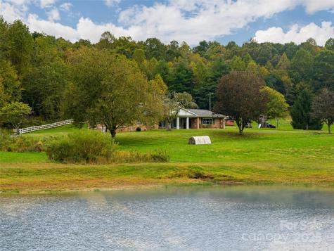 71 Happy Valley Drive Mills River NC 28759