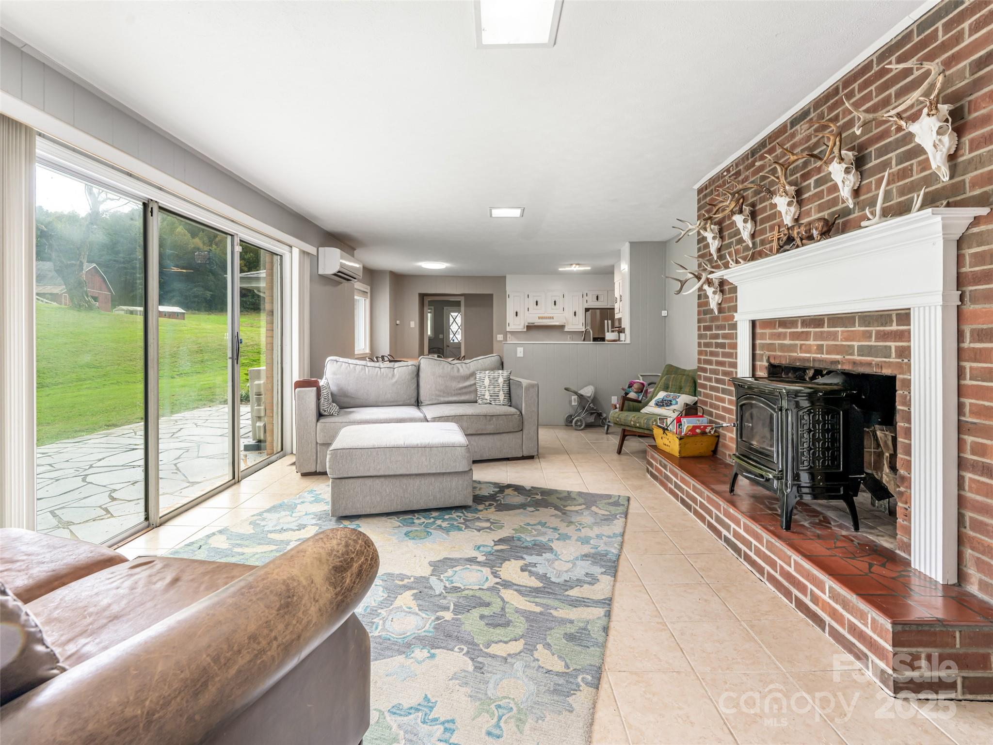 71 Happy Valley Drive Mills River NC 28759