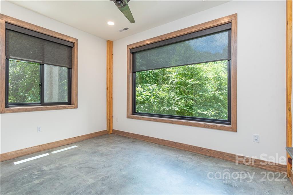 115 Hellbender Lane Asheville NC 28804