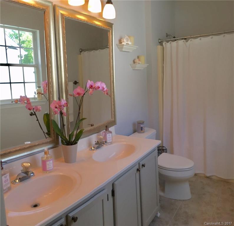 3208 Harris Mill Lane Charlotte NC 28262