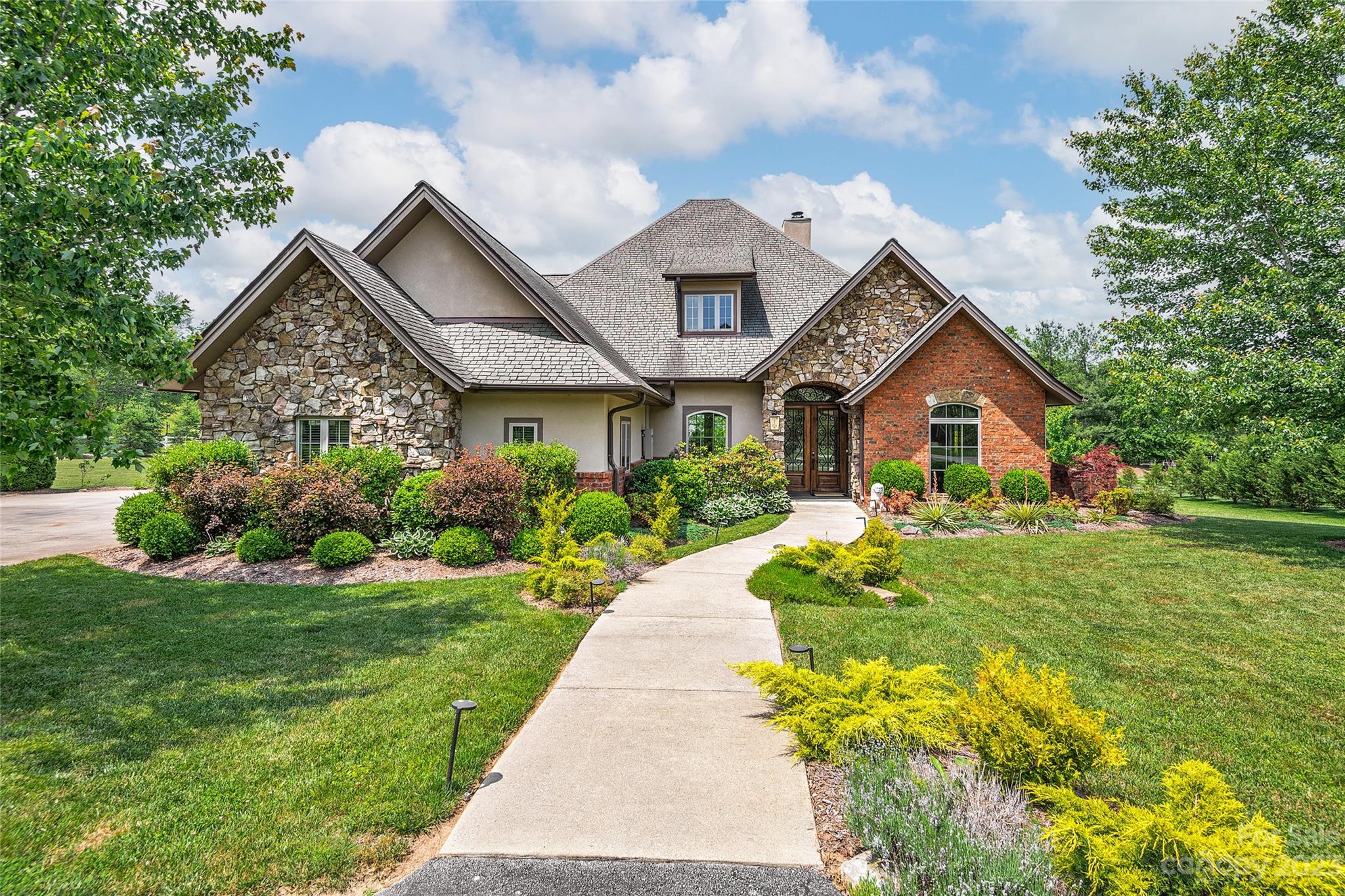4 Tuscany Lane Fletcher NC 28732