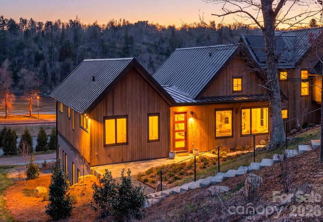 6 River Run Asheville NC 28804