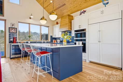 6 River Run Asheville NC 28804