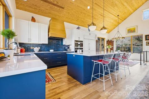 6 River Run Asheville NC 28804