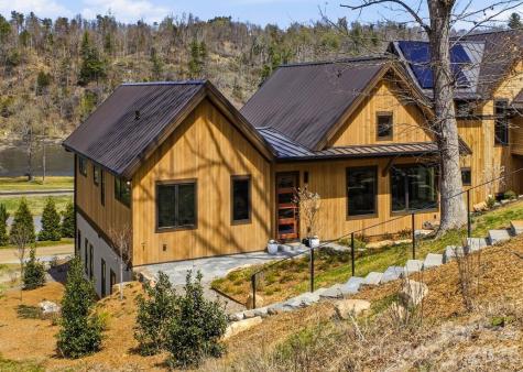 6 River Run Asheville NC 28804