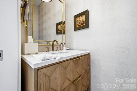 6 River Run Asheville NC 28804