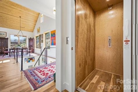 6 River Run Asheville NC 28804