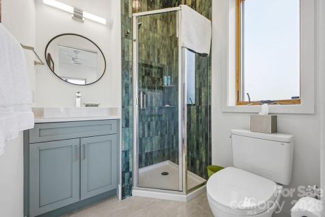 6 River Run Asheville NC 28804