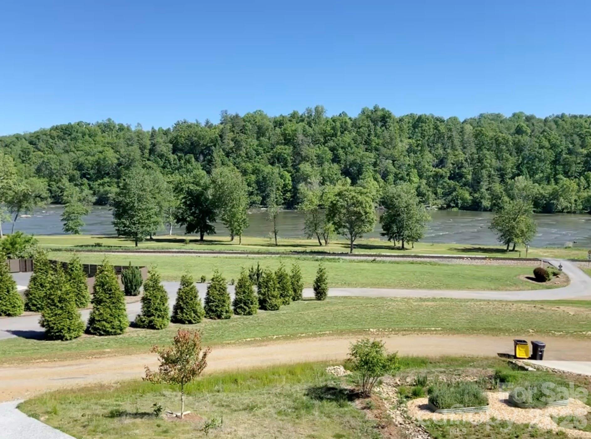 6 River Run Asheville NC 28804