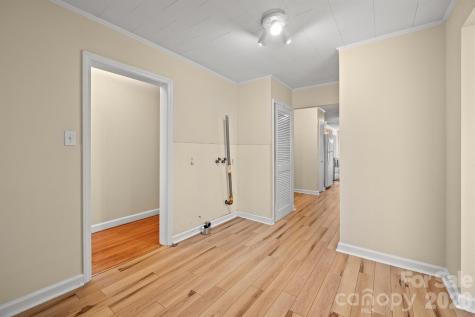 6264 Us 221 Highway S Marion NC 28752