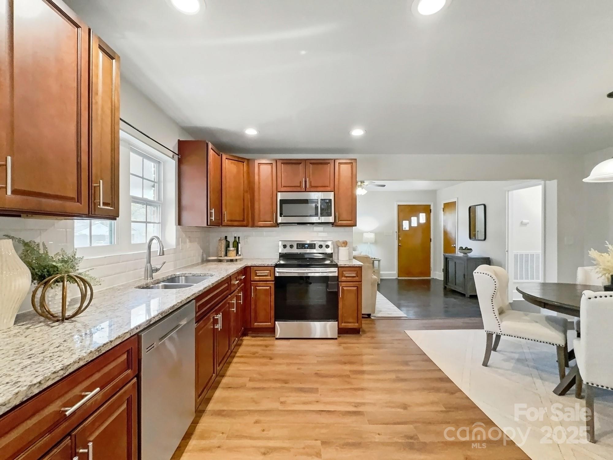 3229 Enfield Road Charlotte NC 28205