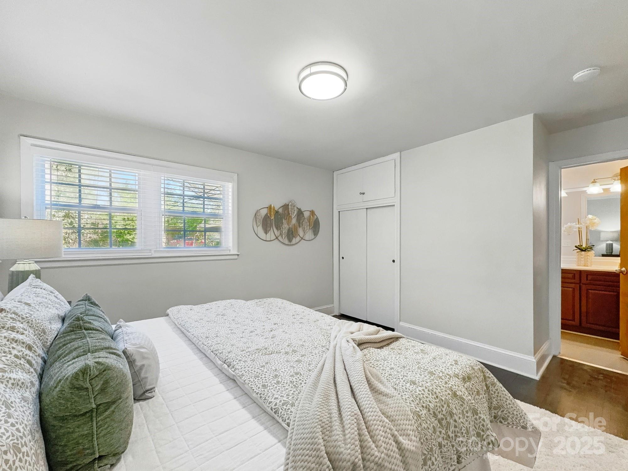 3229 Enfield Road Charlotte NC 28205