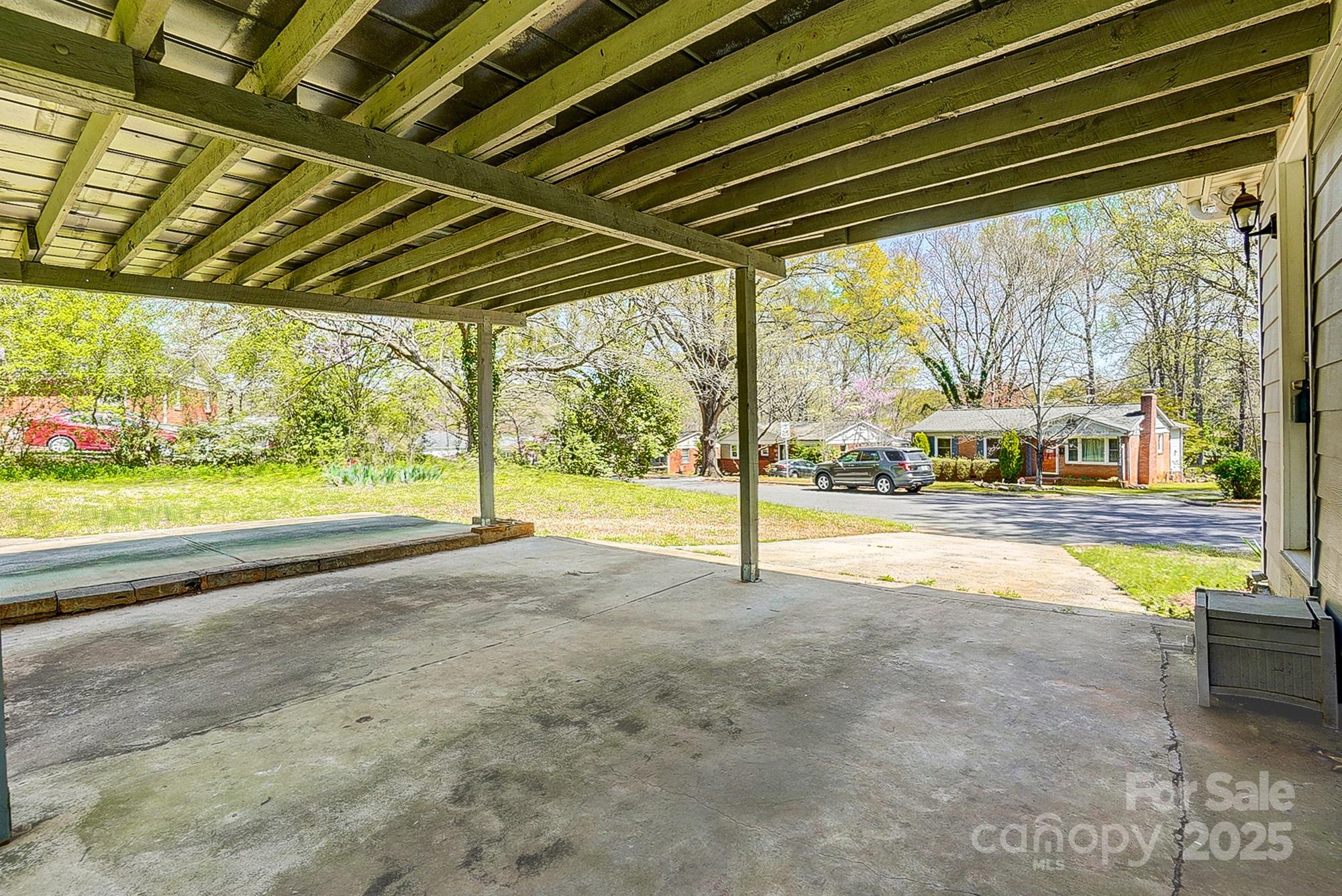 3229 Enfield Road Charlotte NC 28205