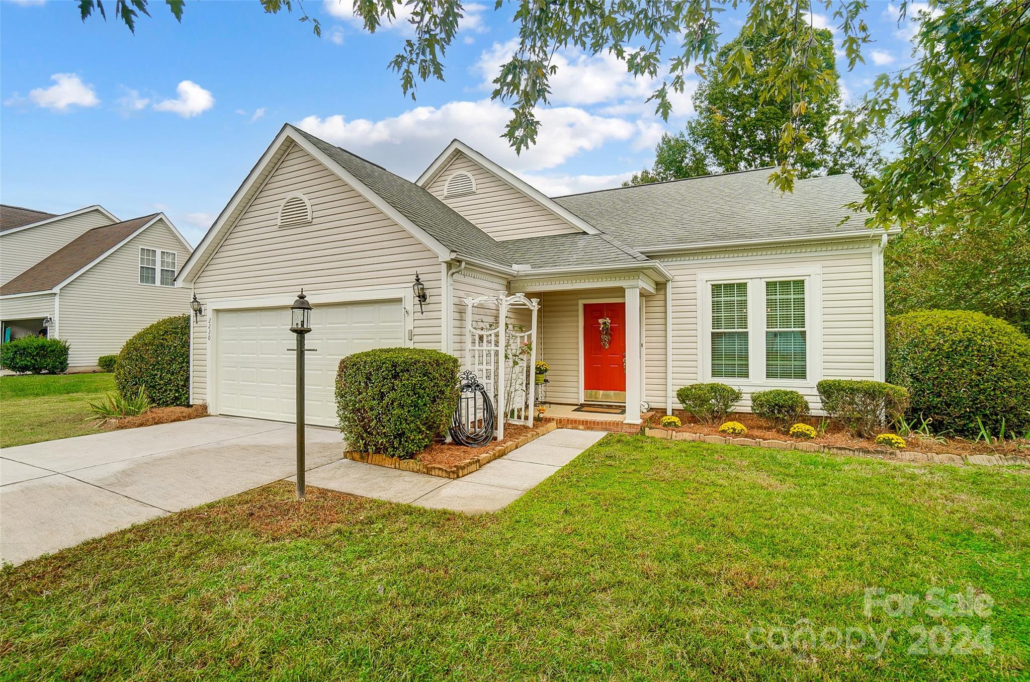 2230 Coatsdale Lane Matthews NC 28104
