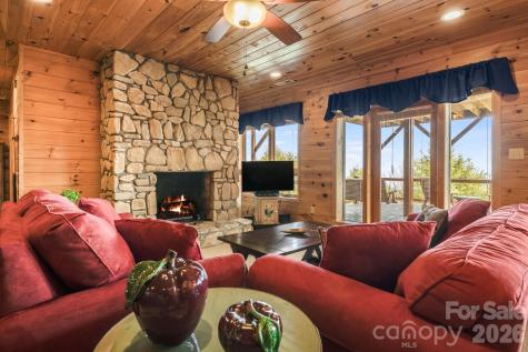 234 Upper Lookout Drive Mars Hill NC 28754
