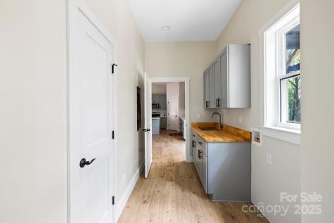 939 Rocky Mountain Road Lake Toxaway NC 28747