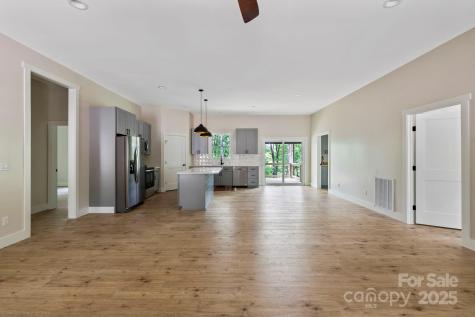 939 Rocky Mountain Road Lake Toxaway NC 28747