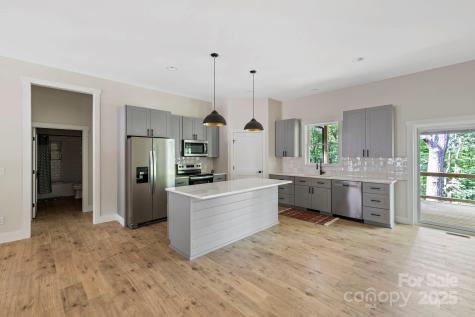 939 Rocky Mountain Road Lake Toxaway NC 28747