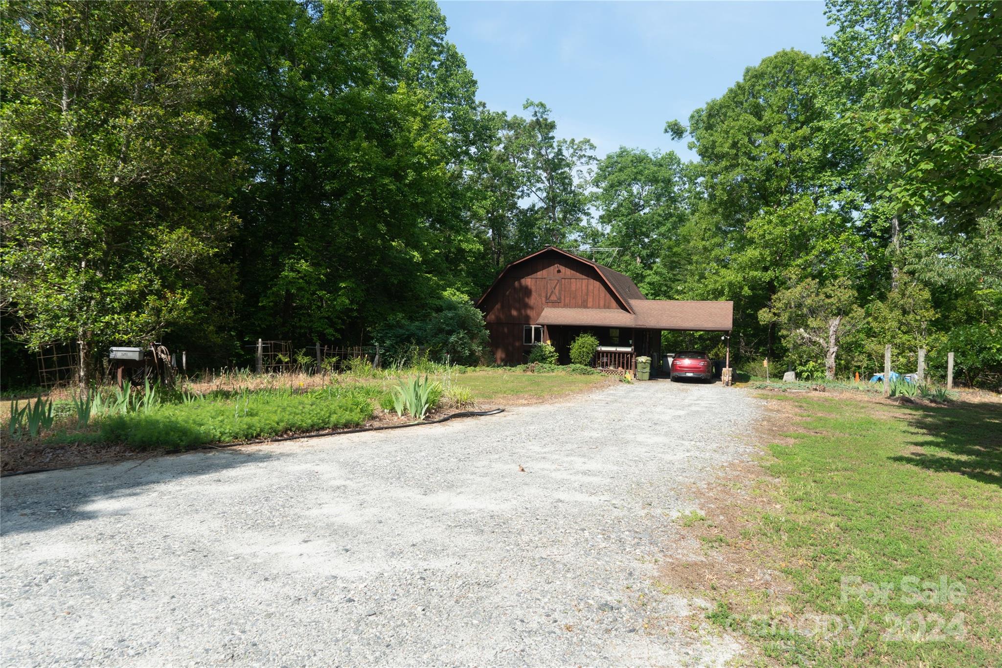 4259 S Wilson Hill Road Mill Spring NC 28756