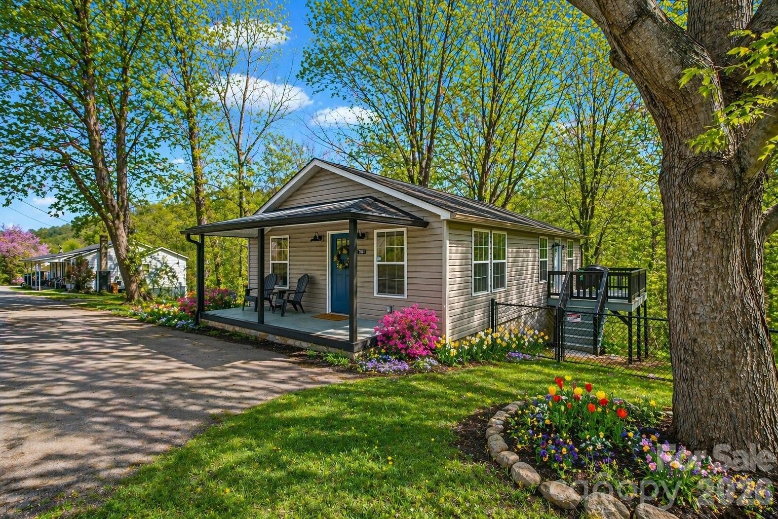 250 Seagle Street Marion NC 28752
