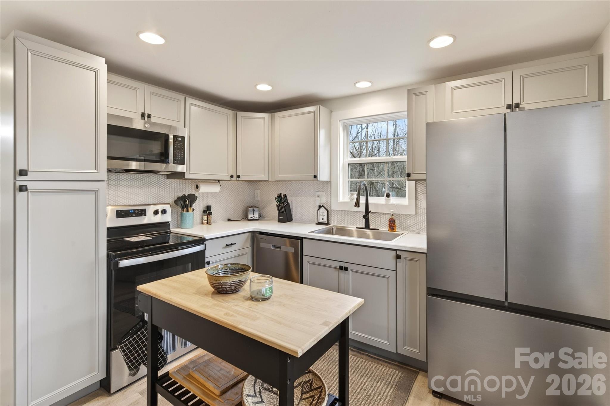 250 Seagle Street Marion NC 28752