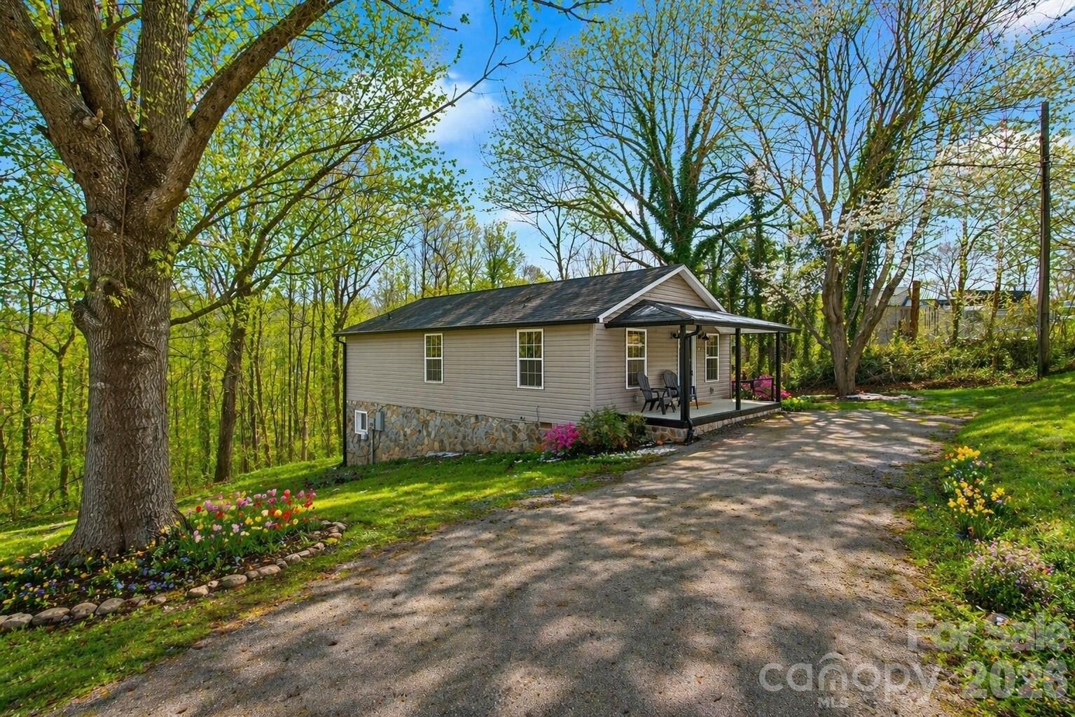 250 Seagle Street Marion NC 28752