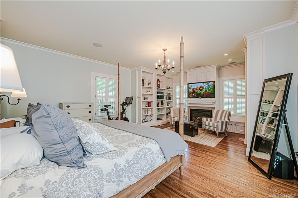 128 S Laurel Avenue Charlotte NC 28207
