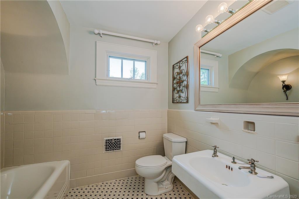 128 S Laurel Avenue Charlotte NC 28207