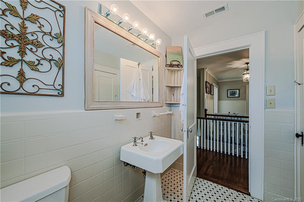 128 S Laurel Avenue Charlotte NC 28207