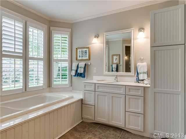 234 Tranquil Avenue Charlotte NC 28209
