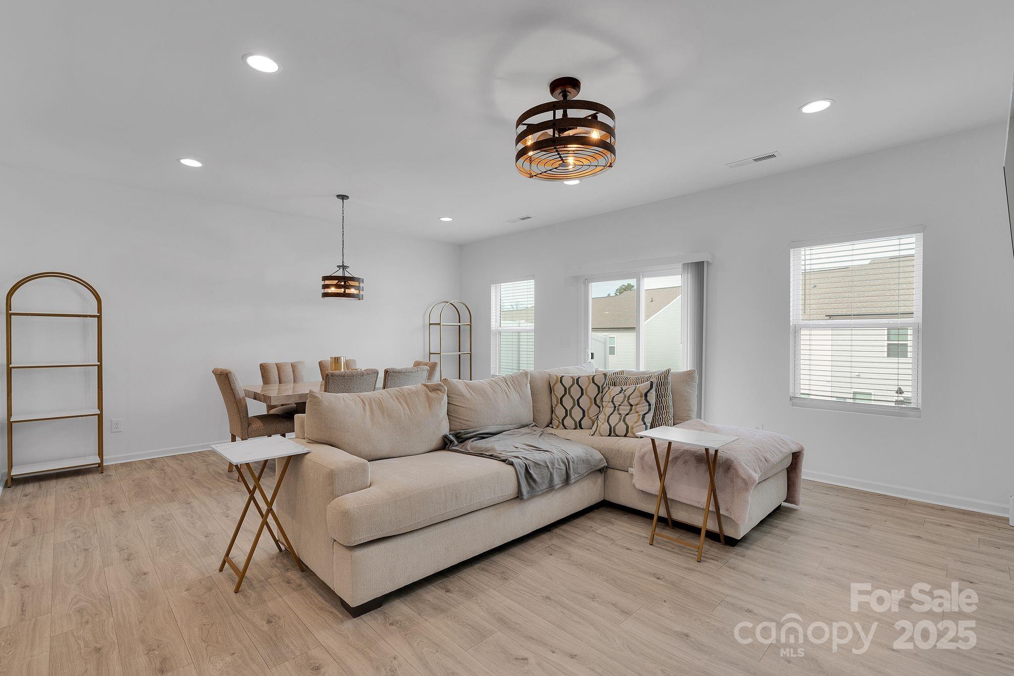 11012 Pagebrook Lane Charlotte NC 28214