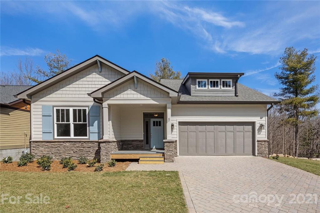107 Hogans View Circle Hendersonville NC 28739