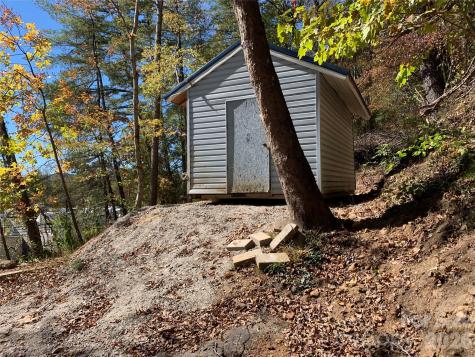 465 Bee Tree Road Swannanoa NC 28778