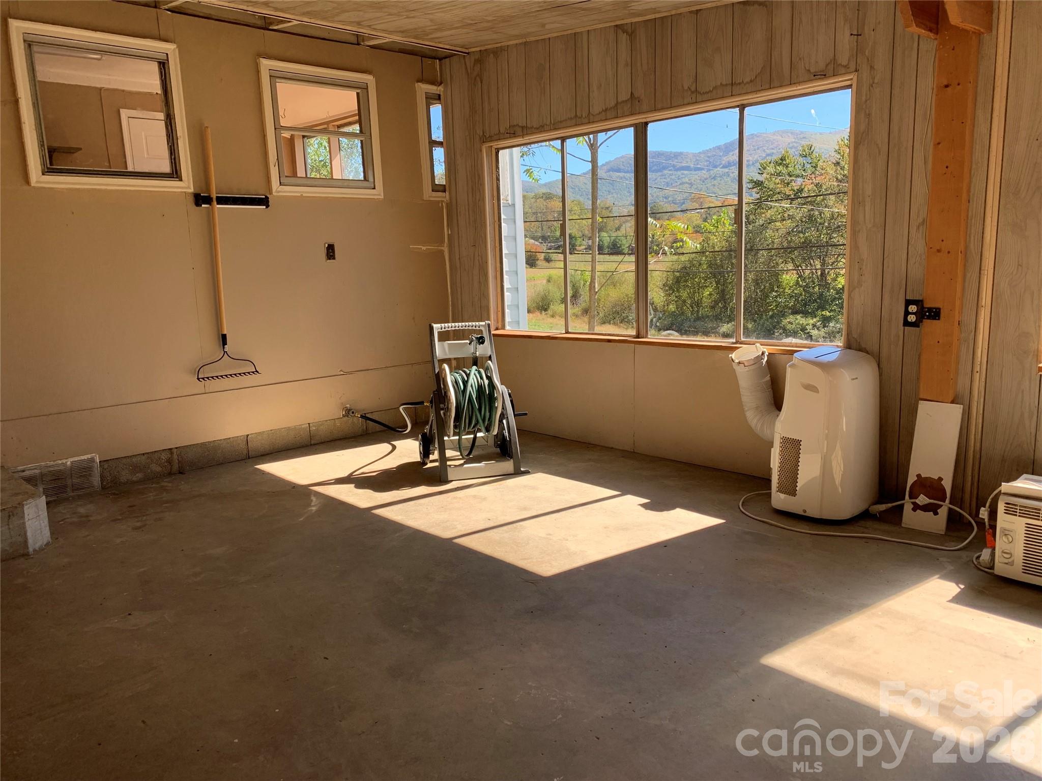 465 Bee Tree Road Swannanoa NC 28778