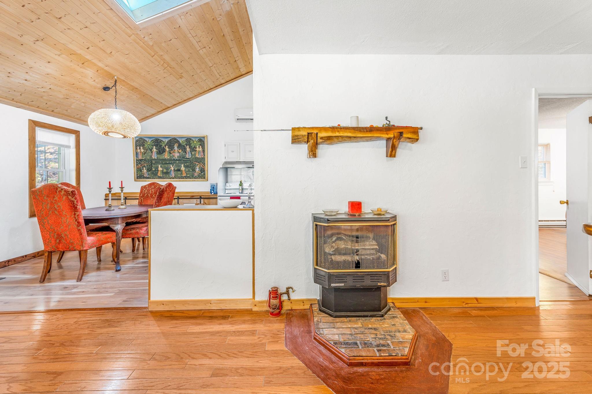 226 Fish Pond Lane Burnsville NC 28714