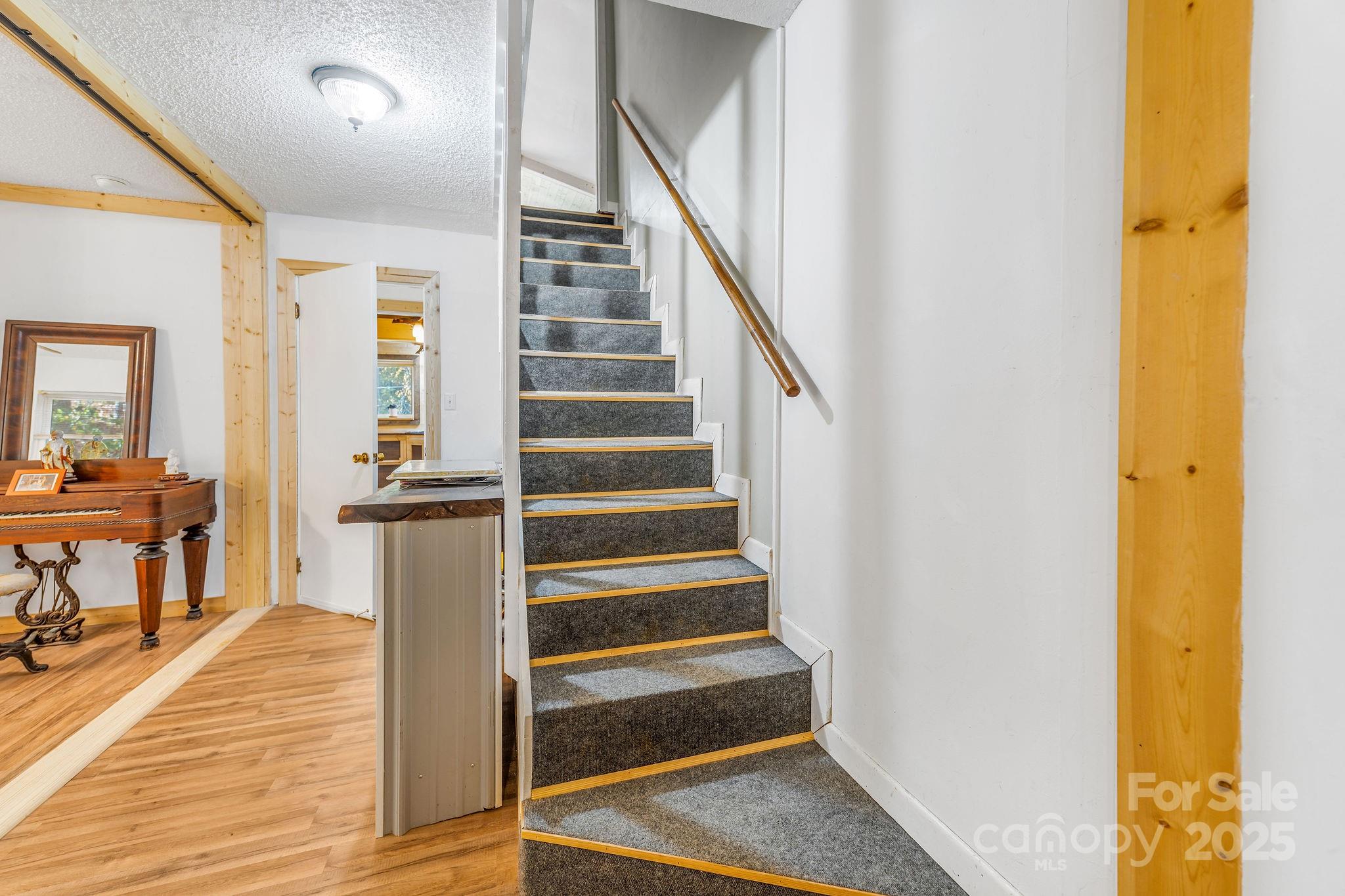 226 Fish Pond Lane Burnsville NC 28714