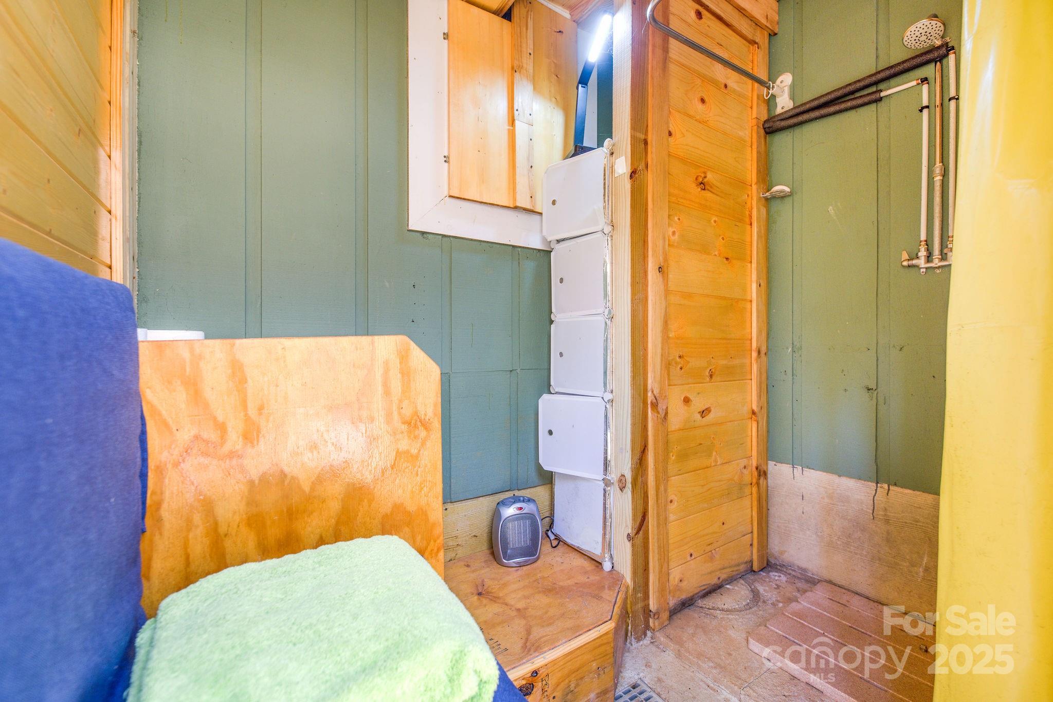 226 Fish Pond Lane Burnsville NC 28714