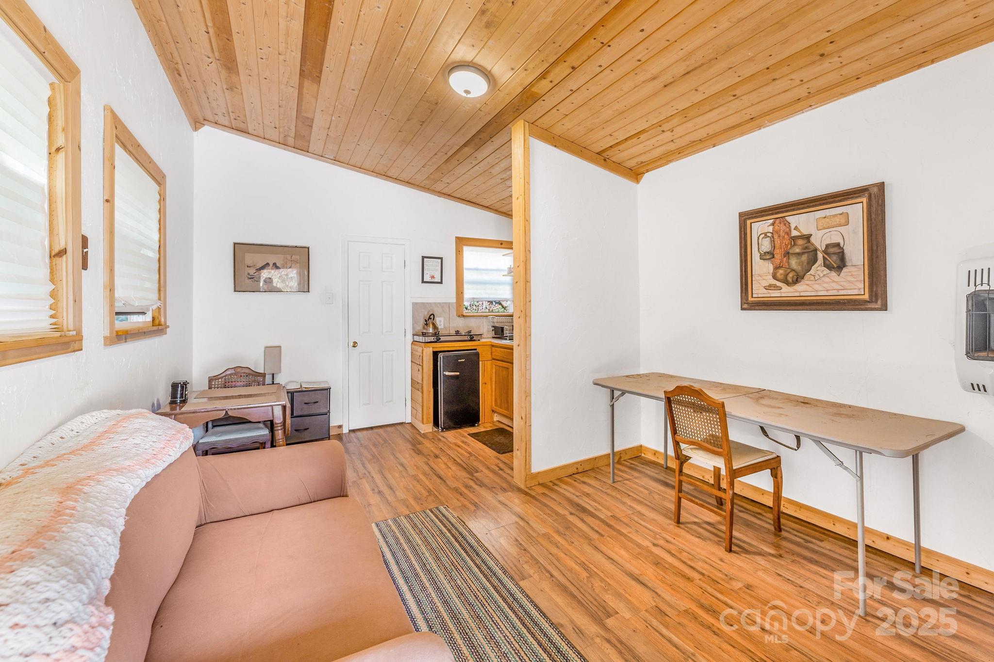 226 Fish Pond Lane Burnsville NC 28714