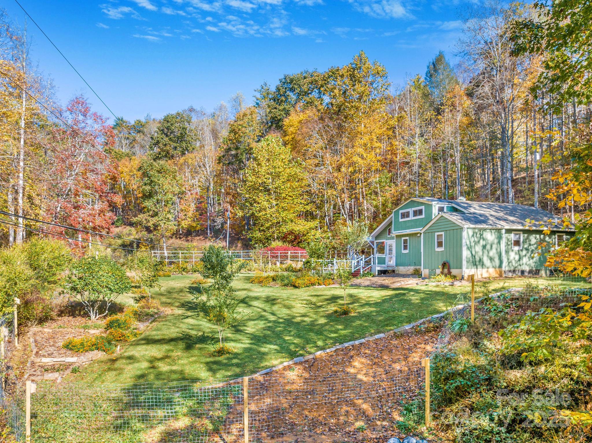 226 Fish Pond Lane Burnsville NC 28714