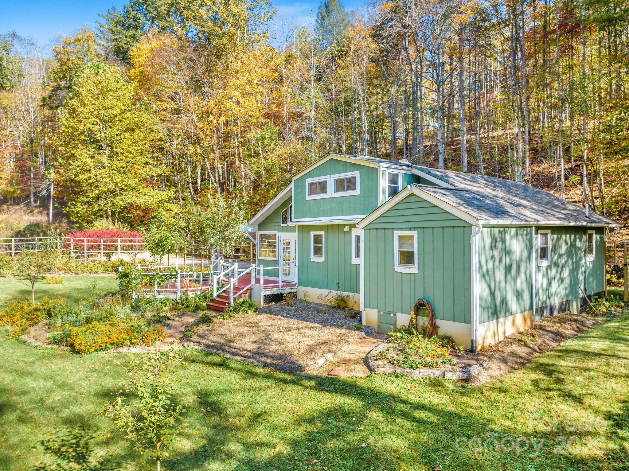 226 Fish Pond Lane Burnsville NC 28714