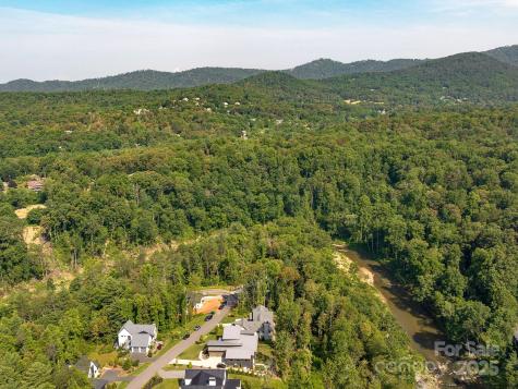 138 Riverbend Forest Drive Asheville NC 28805