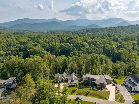 138 Riverbend Forest Drive Asheville NC 28805