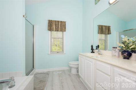 5125 Old Plantation Circle Winston Salem NC 27104