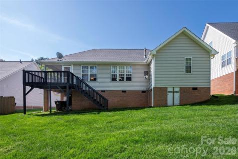 5125 Old Plantation Circle Winston Salem NC 27104